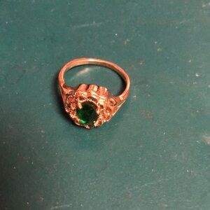 Emerald 18kt Gold GE Ring-  538 $30 or $25 w/offer